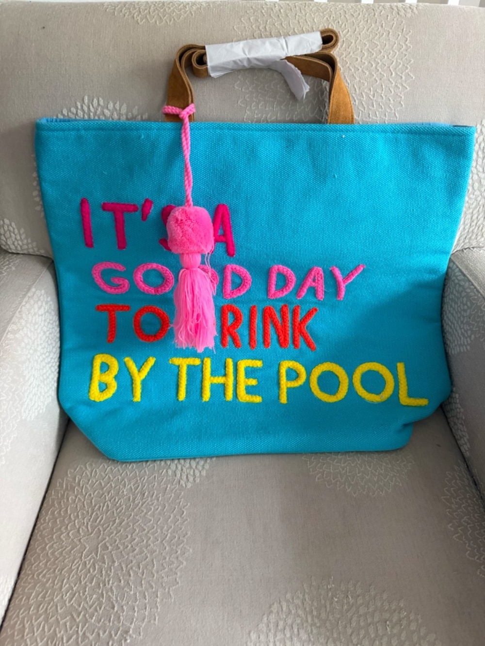 Pool Tote - Picture 2 of 4